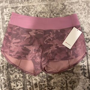 Lululemon Speed Up MR short 4” Pink Camo